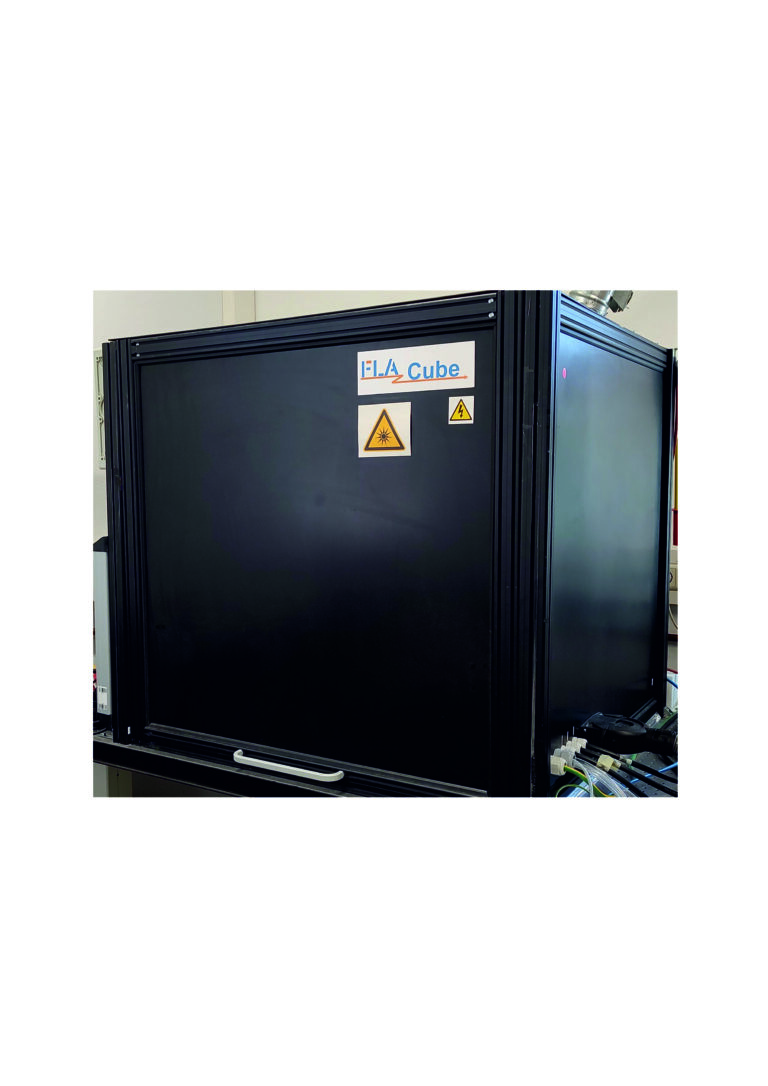 FLA cube ausen 2 768x1086