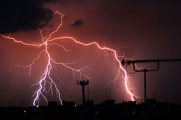 milan thunderstorm sm