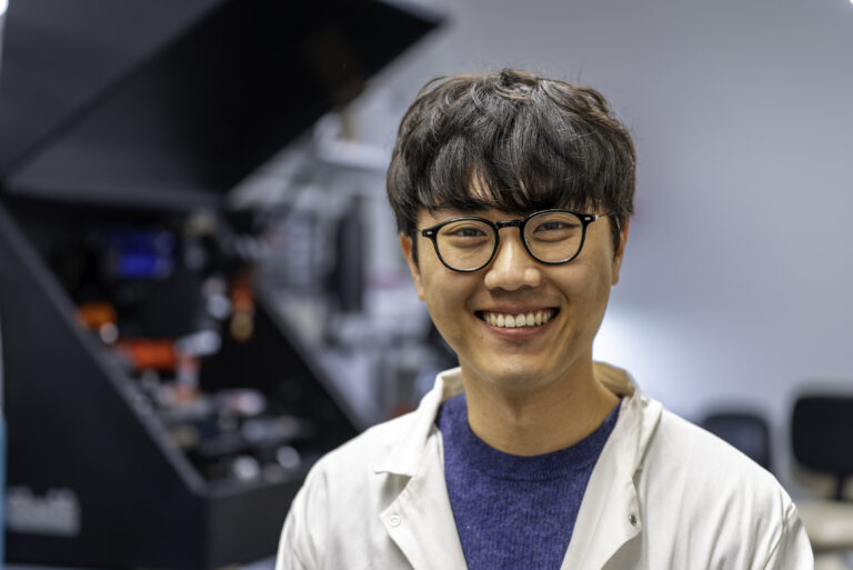 250214 Shin Lab Gustavo 8 768x513