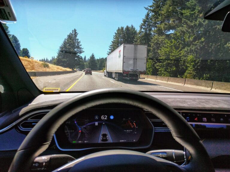 tesla autopilot engaged in model x1 768x576